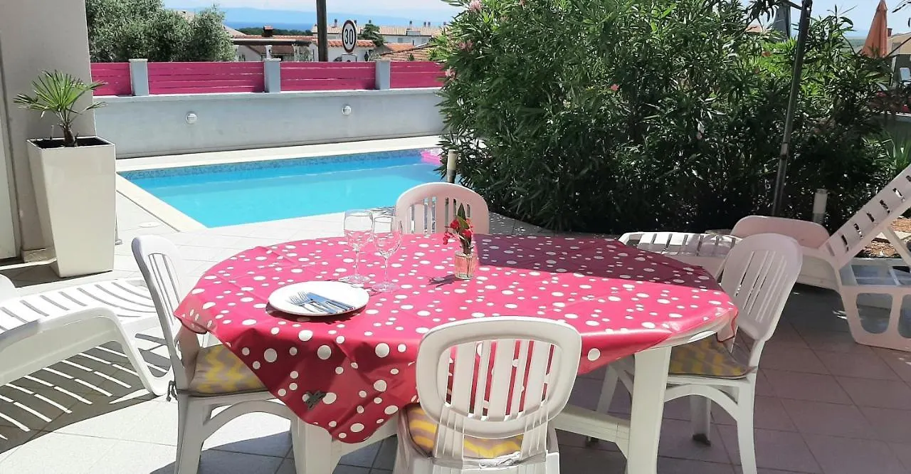 Adria Dream: Seaside Villa with Pool in Istrian Liznjan 0*,